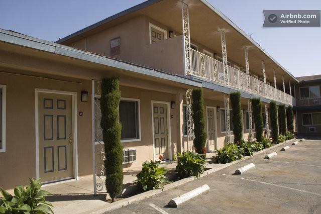 Holiday Motel - Fresno Dış mekan fotoğraf
