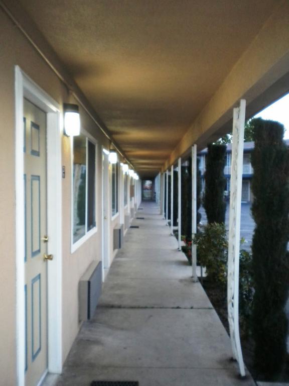 Holiday Motel - Fresno Dış mekan fotoğraf
